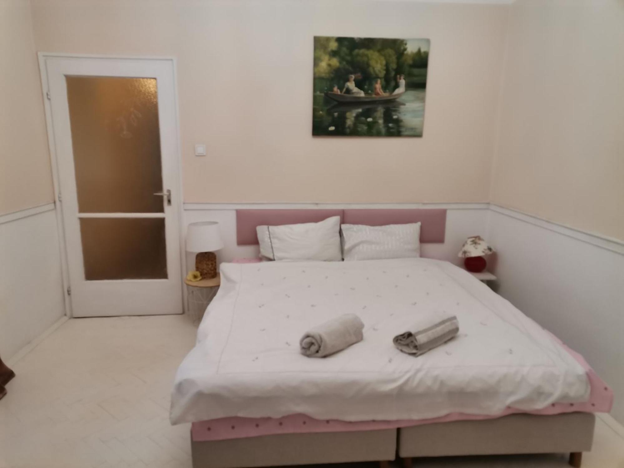 Malomszeg Apartman Pětikostelí Exteriér fotografie